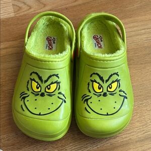 Kids grinch sandals